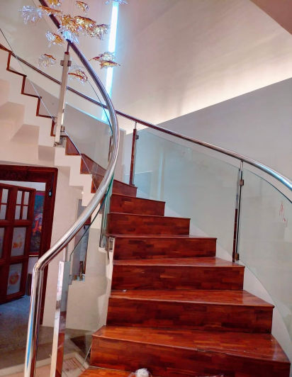 Shree Ananta Glasses